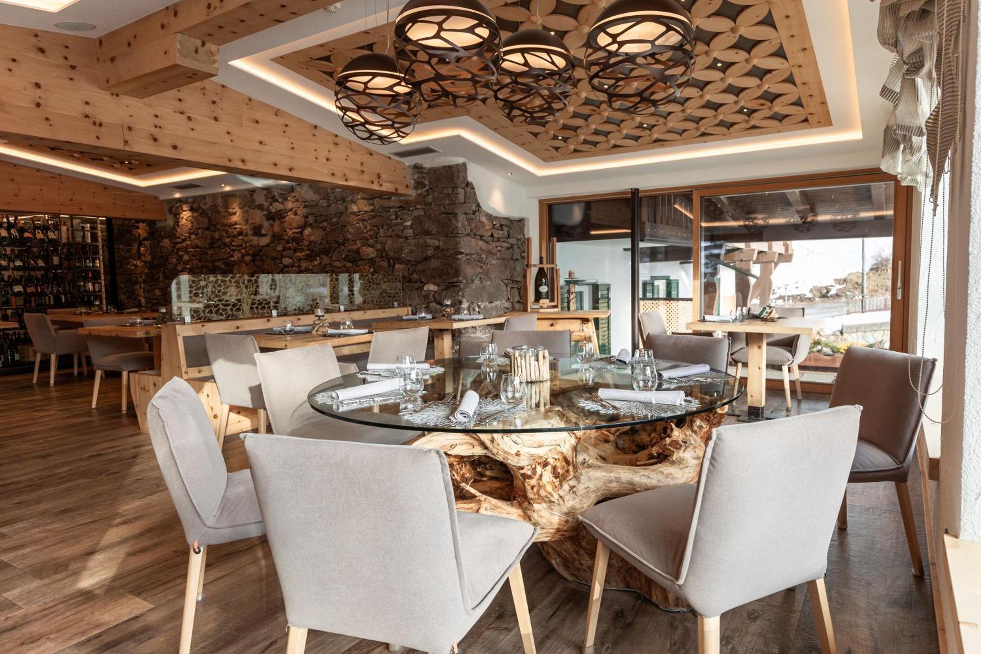 Hotel Al Lago Сорага Екстериор снимка