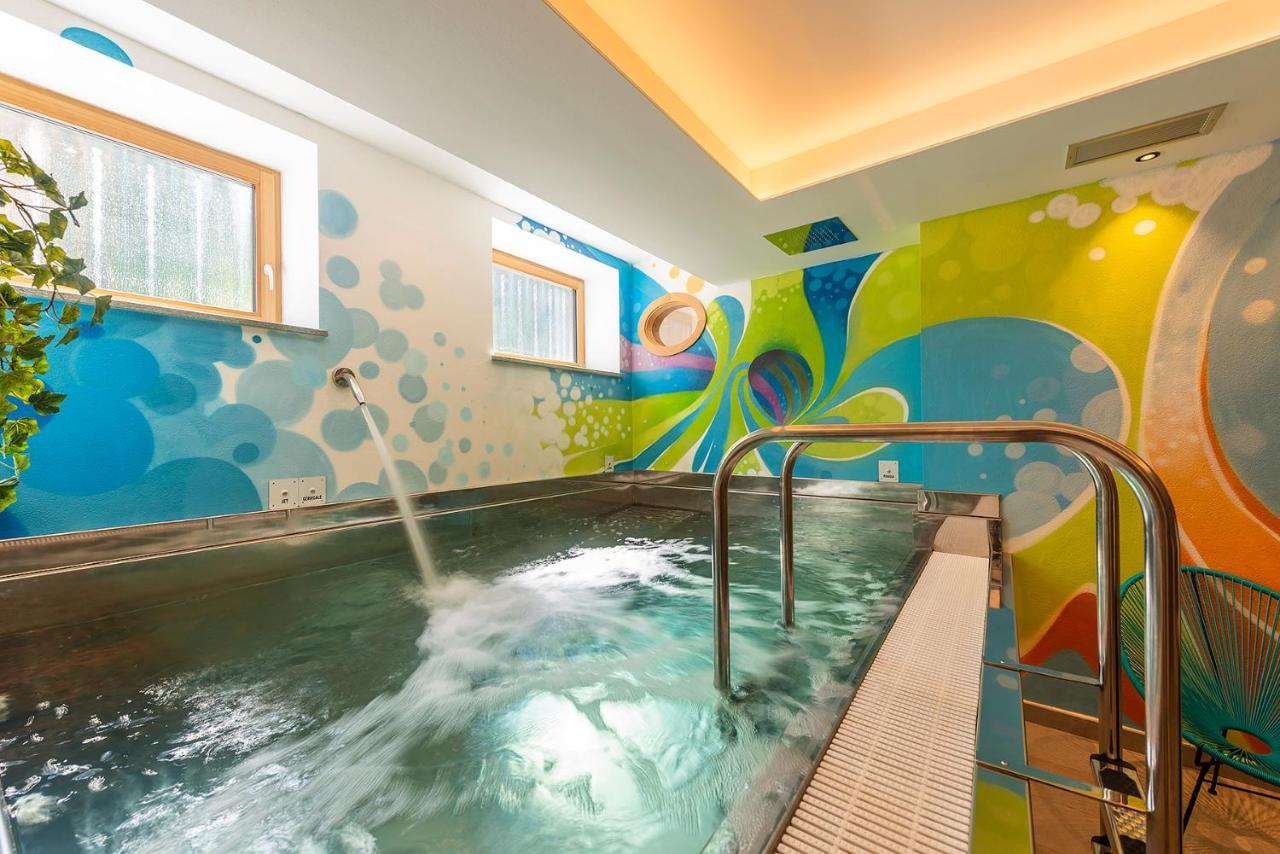 Hotel Al Lago Сорага Екстериор снимка